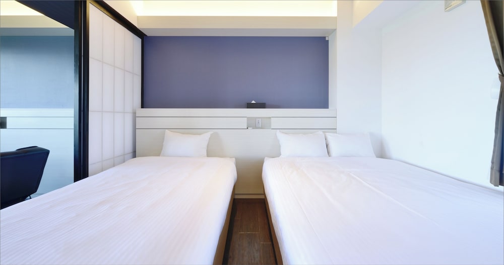 スタンダードフロア 客室1 | カリーコンド 美ら海