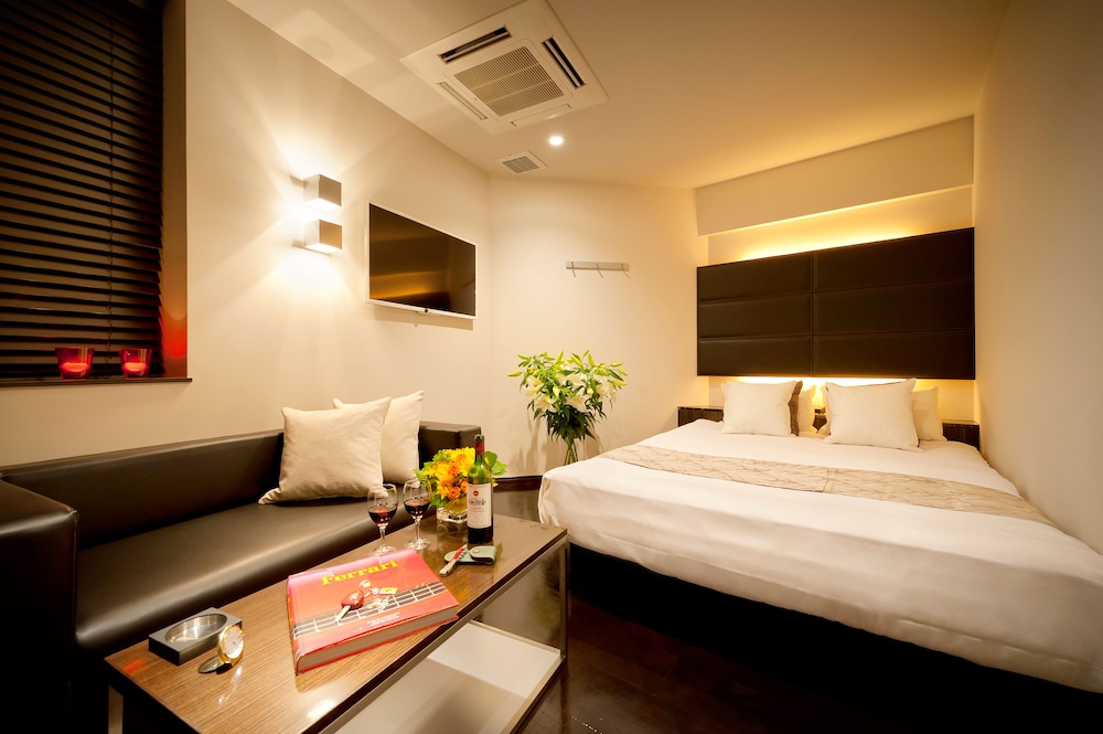 客室1 | ホテルビックス - 大人限定