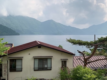 民宿 湖風荘