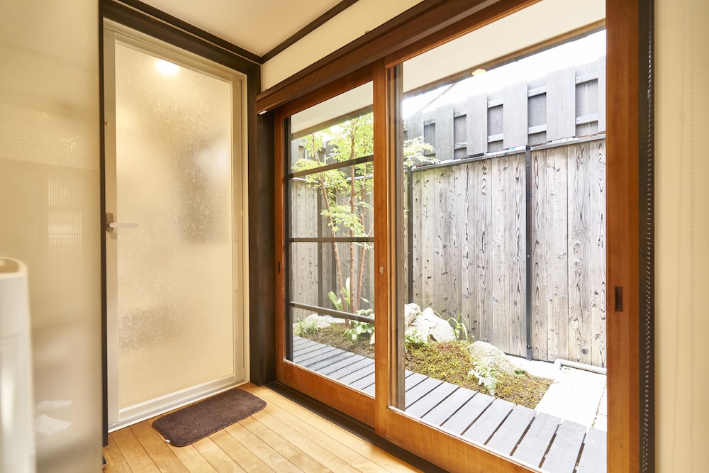 一棟貸し ガーデン ビュー0 | 蓮華庵