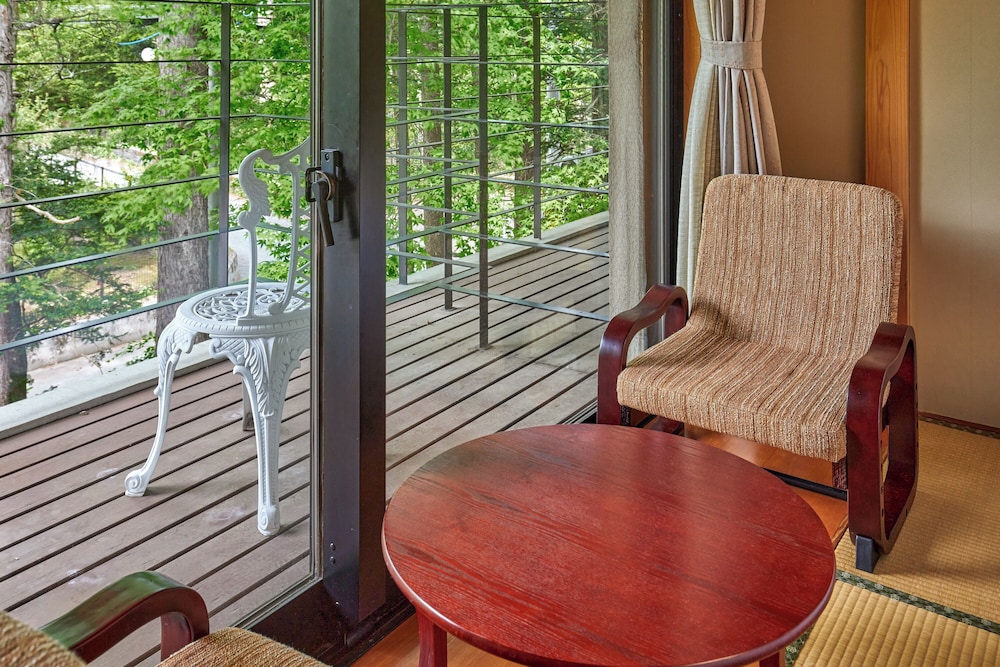 和洋室 禁煙 (３名部屋) バルコニー0 | いこいヴィラ