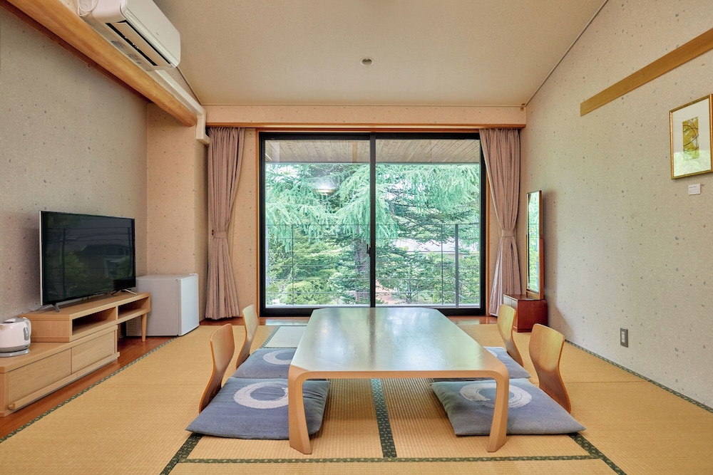 和室10畳 (5名部屋) | いこいヴィラ