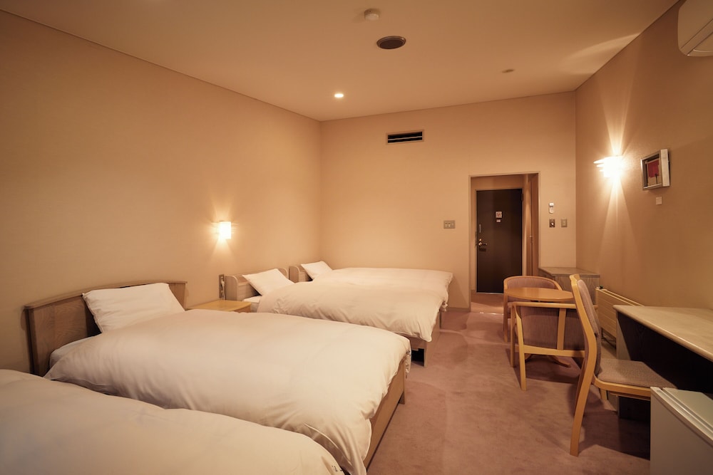 洋室 (4名部屋) 客室3 | いこいヴィラ