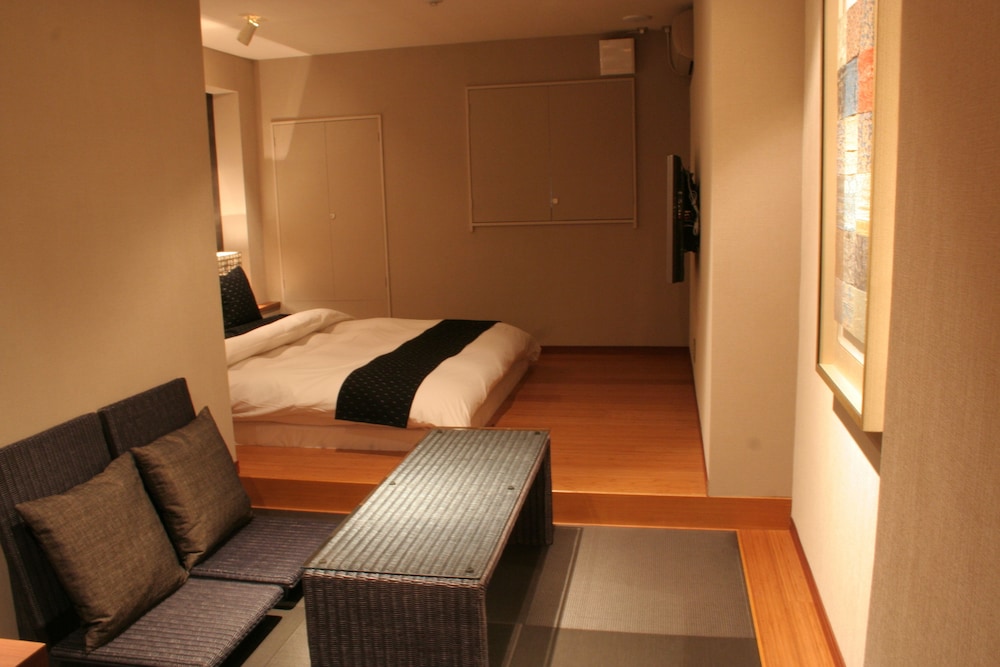 客室1 | ホテルアロマバワリー - 大人限定