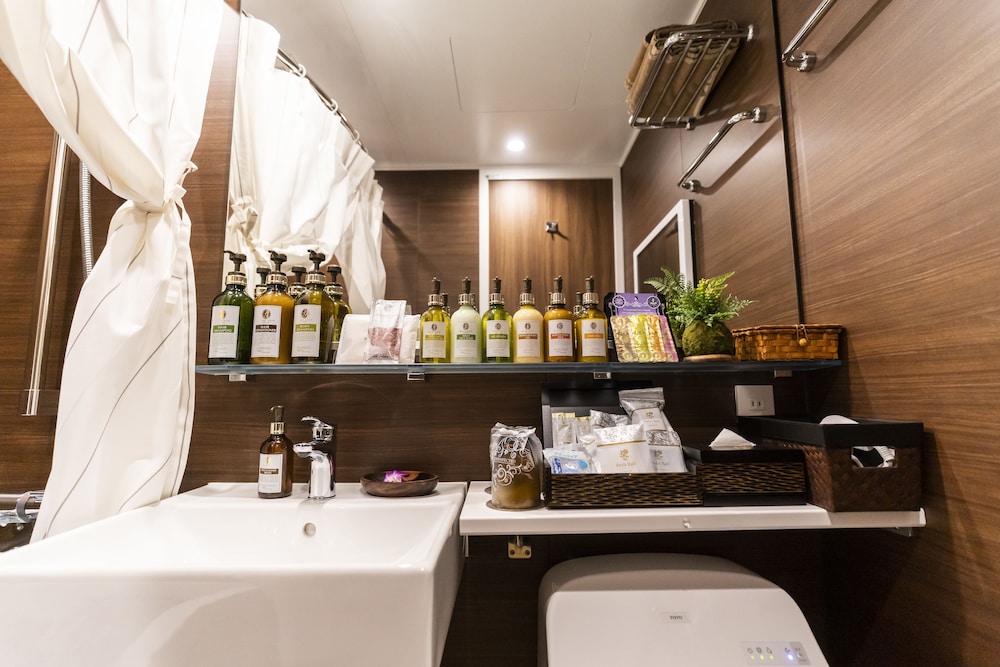 ダブルルーム 禁煙 客室の設備とサービス0 | ホテルプティバリガーデン新大久保店 - 大人専用
