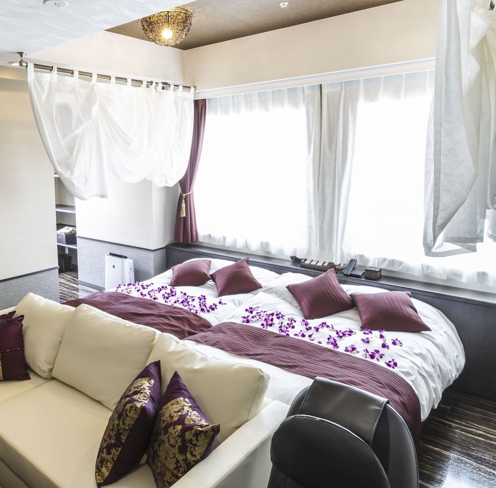 ヴィラタイプ（専用露天風呂付き）喫煙 | ホテルプティバリガーデン新大久保店 - 新宿駅から徒歩 10 分 -