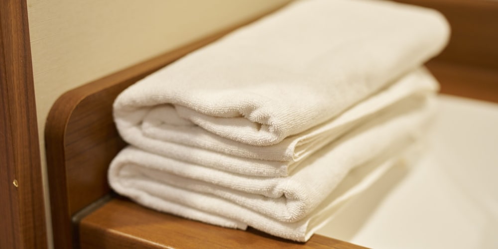 スタンダード ダブルルーム 布団 喫煙可 客室2 | ホテルメルディア大阪肥後橋