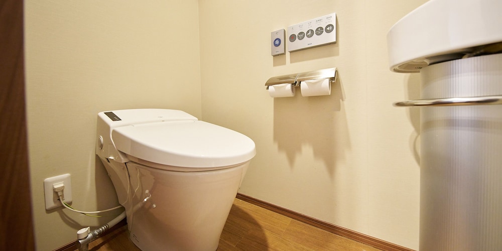 スタンダード ダブルルーム 布団 喫煙可 客室6 | ホテルメルディア大阪肥後橋