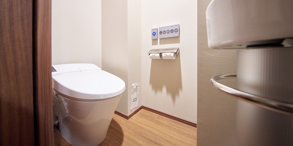 スタンダード ツインルーム 禁煙 (2) 客室18 | ホテルメルディア大阪肥後橋