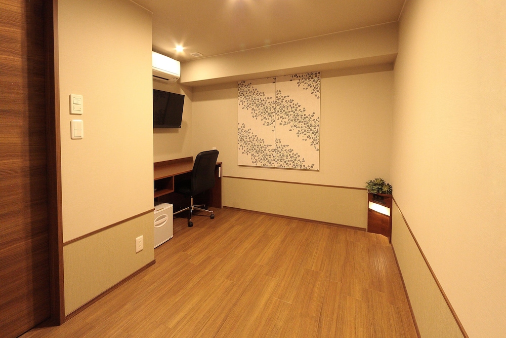 スタンダード ダブルルーム 布団 喫煙可 | ホテルメルディア大阪肥後橋