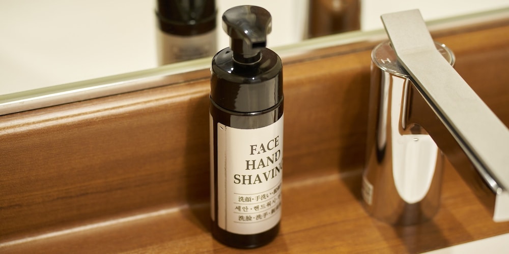 スタンダード ダブルルーム 布団 喫煙可 客室13 | ホテルメルディア大阪肥後橋