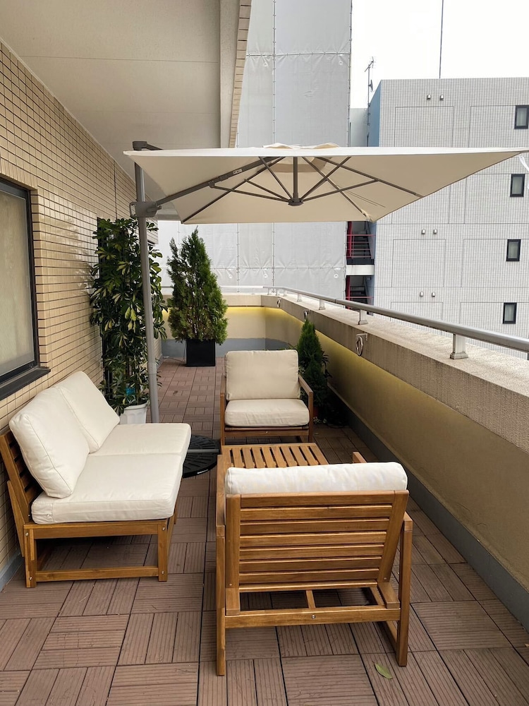 [禁煙] 和洋室スイート（バルコニー）＜140㎝ベッド×2台＞最大6名 客室2 | ホテル東京トリップ上野 西日暮里