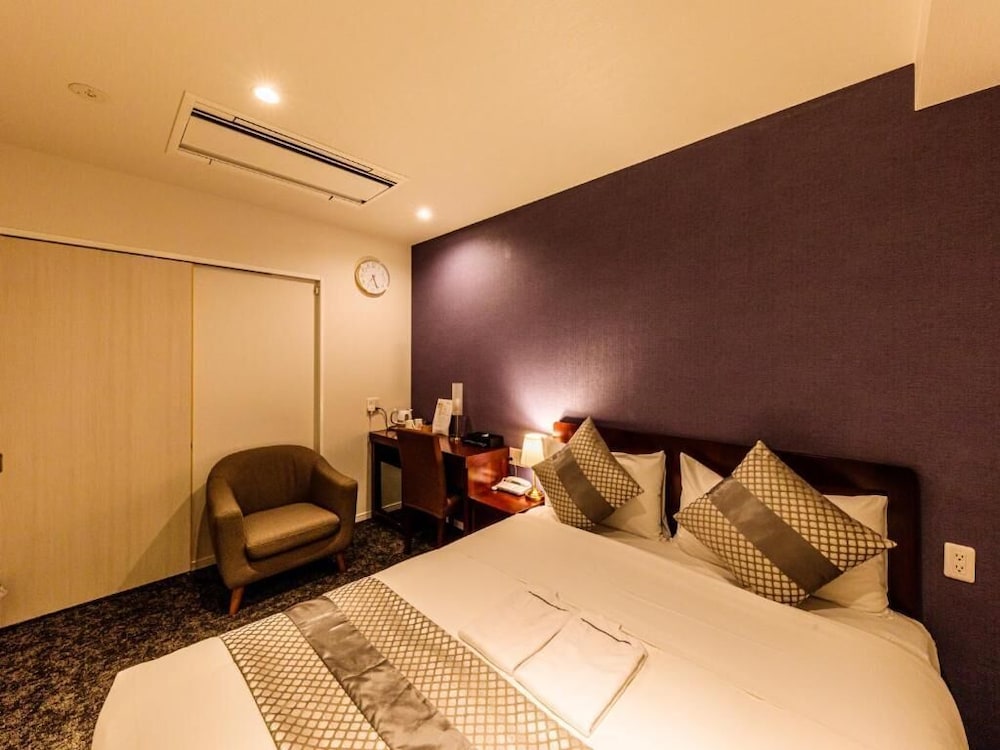 [禁煙] スタンダードクィーンルーム 17平米＜160cm幅ベッド＞ 客室2 | ホテル東京トリップ上野 西日暮里