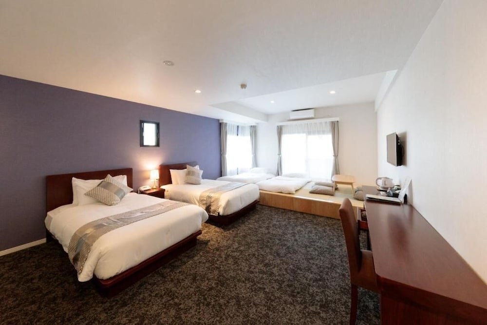 [禁煙] 和洋室スイート＜140㎝ベッド×2台＞最大6名 客室2 | ホテル東京トリップ上野 西日暮里