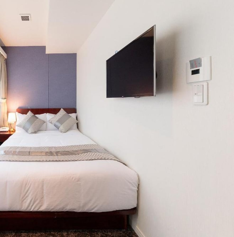 [禁煙] コンパクトセミダブル 10平米 (120cm幅ベッド) 客室1 | ホテル東京トリップ上野 西日暮里