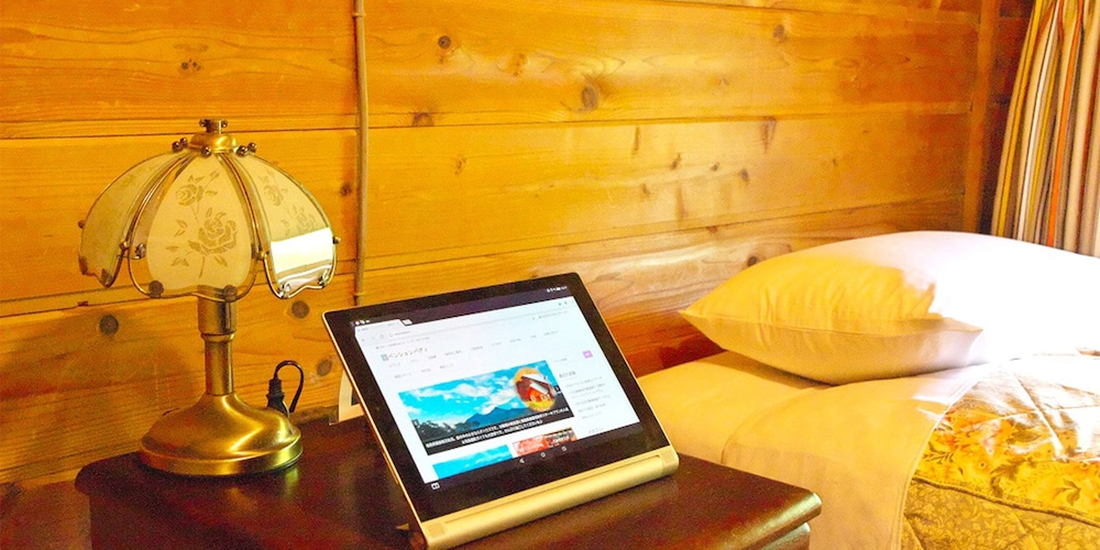 ウッディなツインルーム 客室2 | ペンションバディ