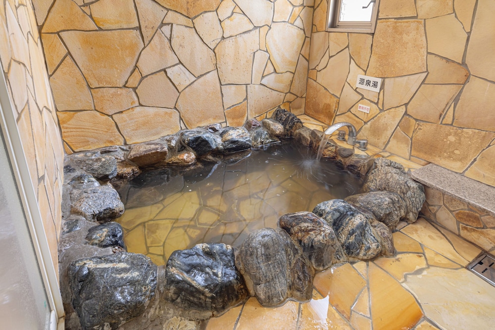 ファミリー 4 人部屋 禁煙 スパ浴槽 バスルーム0 | ホテル ていれぎ館