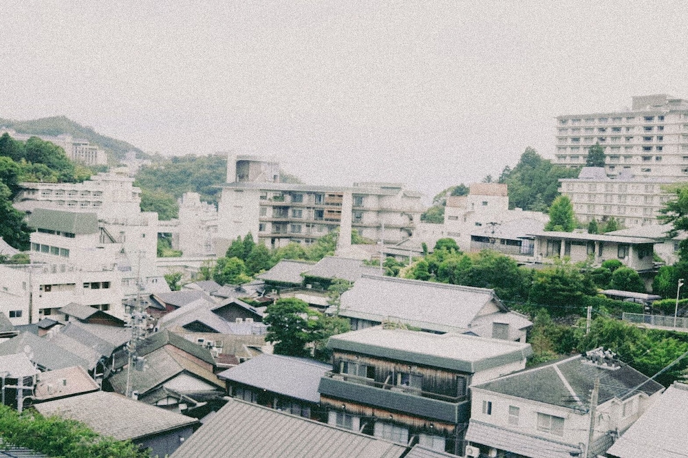 洋室ダブルベッド マウンテンサイド 禁煙 (共用バスルーム) 客室11 | 結びの小宿 縁