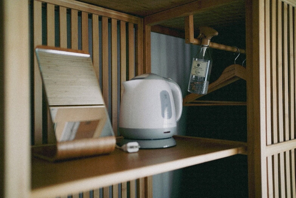 洋室ダブルベッド マウンテンサイド 禁煙 (共用バスルーム) 客室6 | 結びの小宿 縁