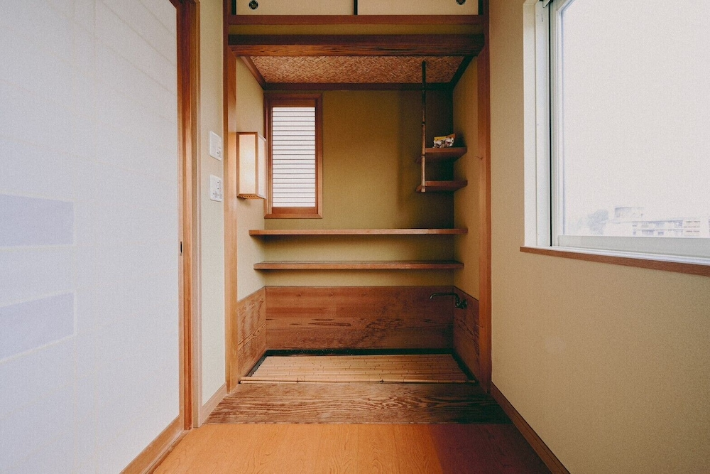 デラックス スイート ベッド (複数台) マウンテンサイド 禁煙 (共用バスルーム) 客室1 | 結びの小宿 縁