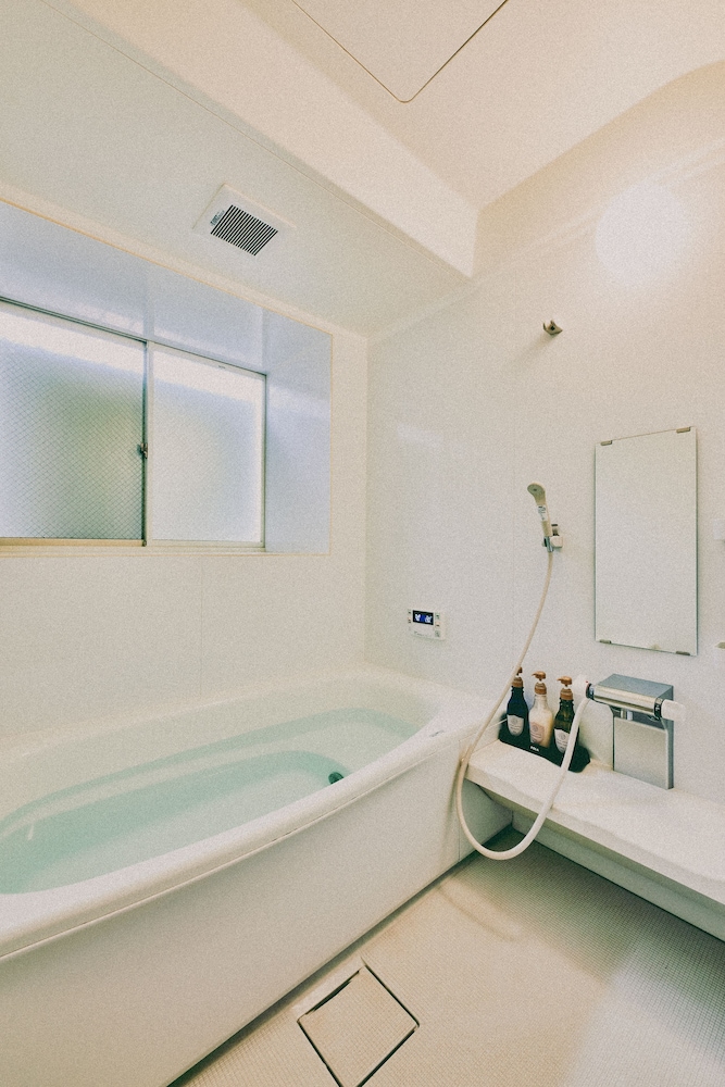 洋室ダブルベッド マウンテンサイド 禁煙 (共用バスルーム) バスルーム0 | 結びの小宿 縁