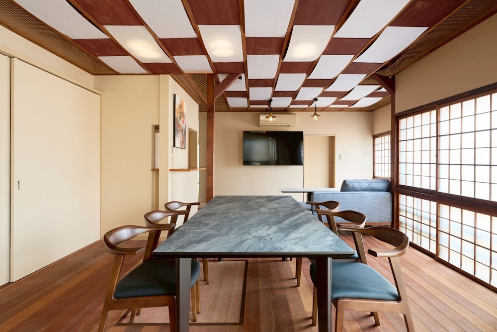 エグゼクティブ ヴィラ 4 ベッドルーム マウンテンビュー | 有馬 結びの小宿 縁 by Wellbe - ホステル