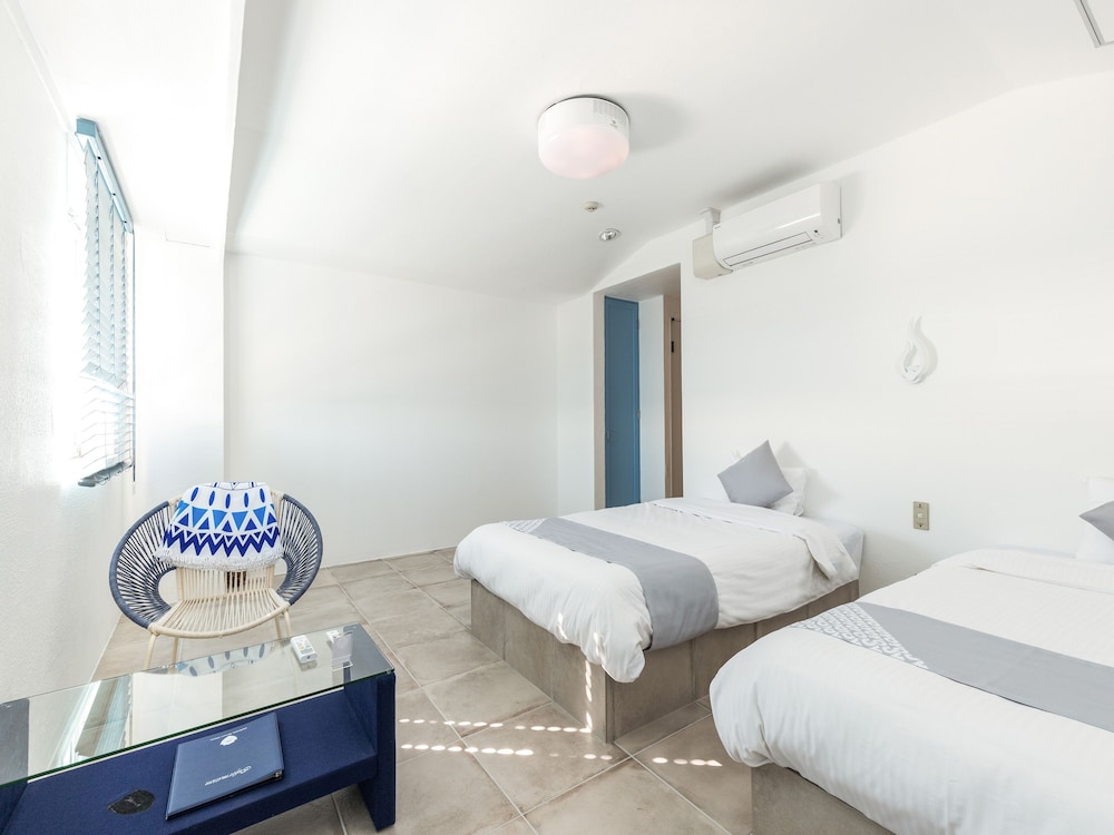 デラックス ツインルーム 禁煙 | ミコノスリゾート · 三浦