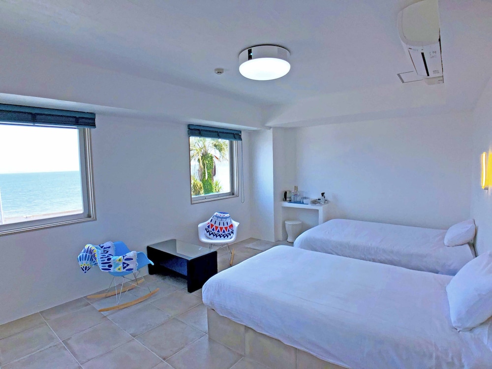 デラックス ツインルーム 禁煙 客室2 | ミコノスリゾート · 三浦