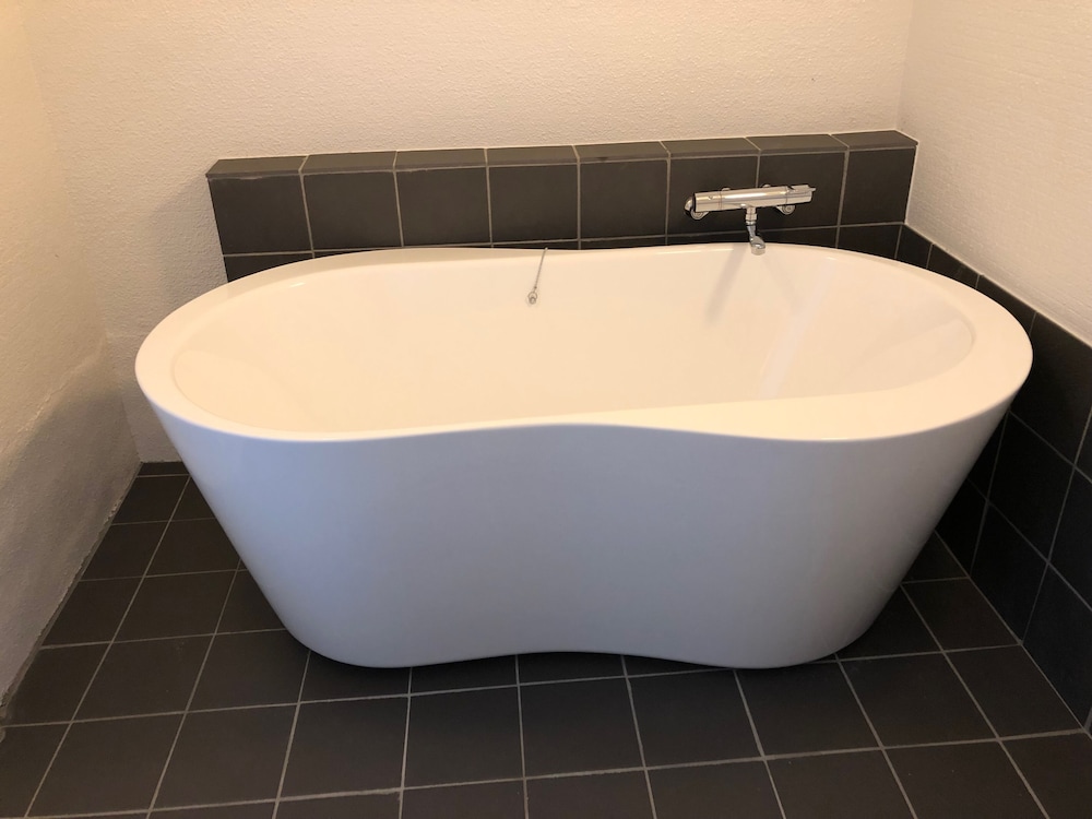 ダブルルーム 禁煙 バスルーム0 | ミコノスリゾート · 三浦