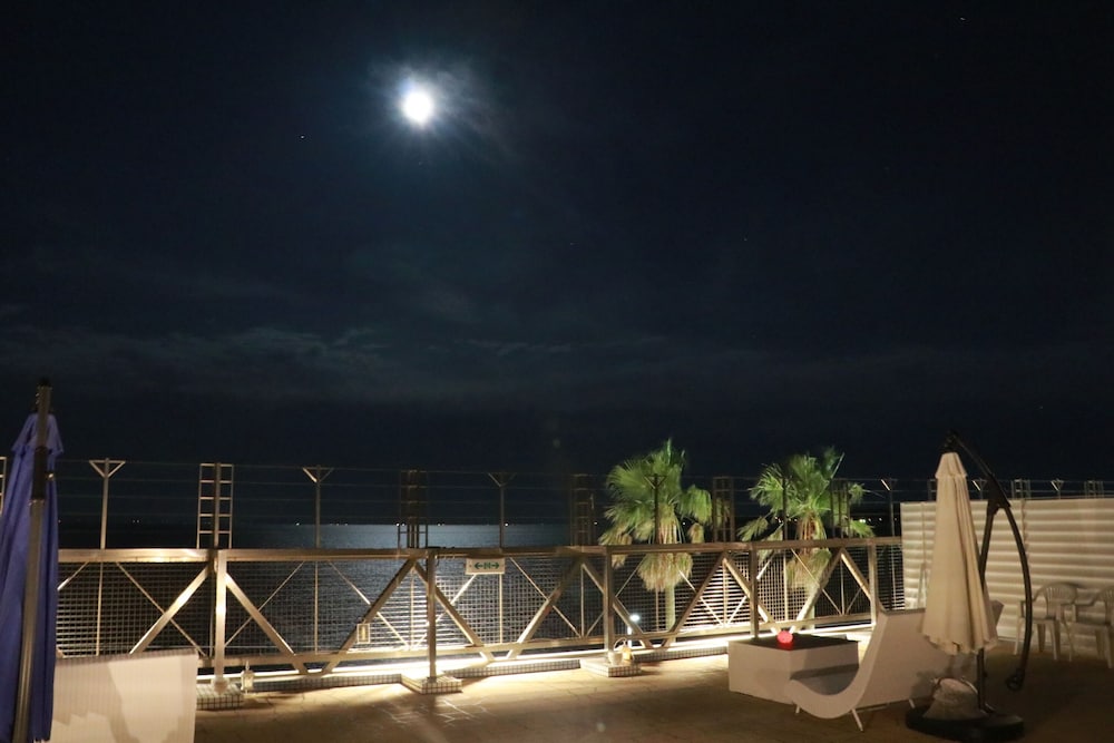 ダブルルーム 禁煙 テラス / パティオ0 | ミコノスリゾート · 三浦