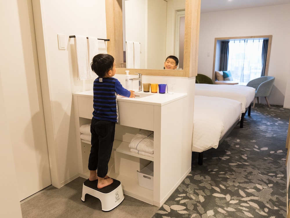 デラックスツイン2名利用 (トイレバス別) - Non - Smoking / Bench Type 客室2 | JR 東日本ホテルメッツプレミア東京ベイ新木場