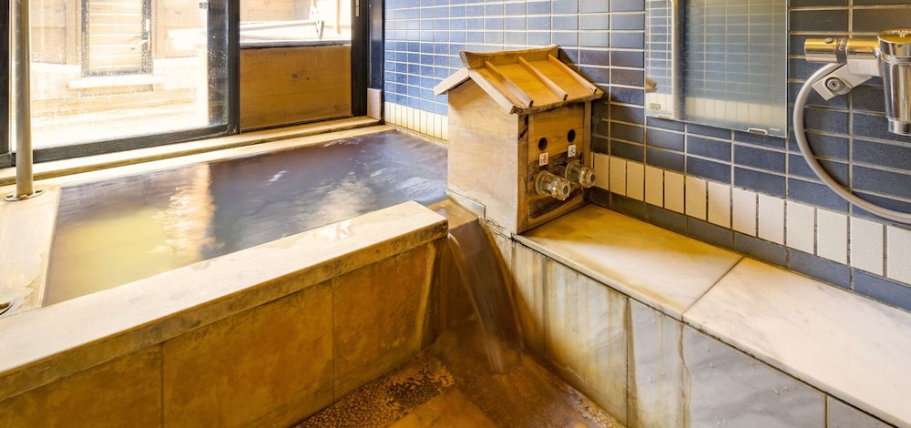 (111-113) 源泉掛け流し温泉 内風呂&露天風呂付き客室 客室1 | こしかの温泉