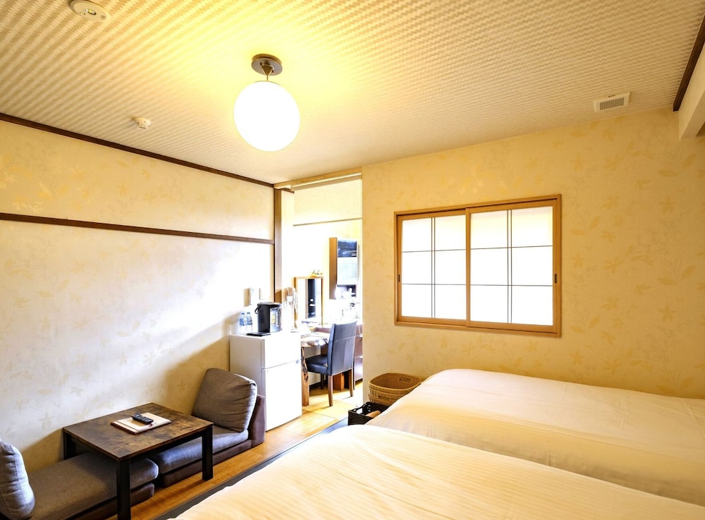 (201-203) 源泉掛け流し温泉・内風呂 & 露天風呂付客室 客室2 | こしかの温泉