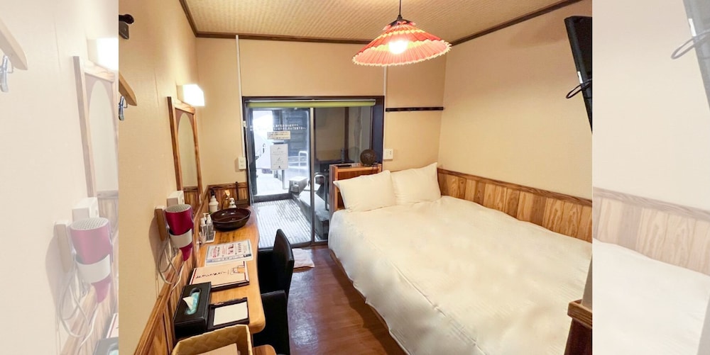(102-106) 温泉旅館グランピング 露天風呂・テントサウナ付き | こしかの温泉