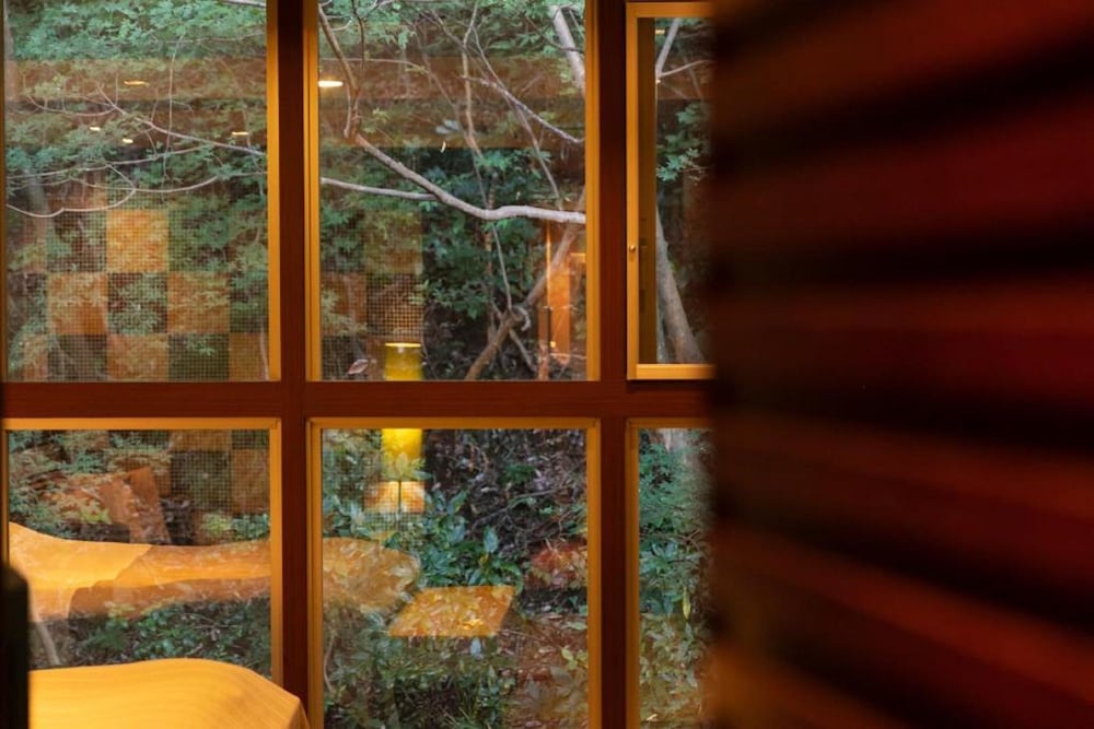 客室1 | ホテル 現代楽園 伊勢原店 - 大人限定