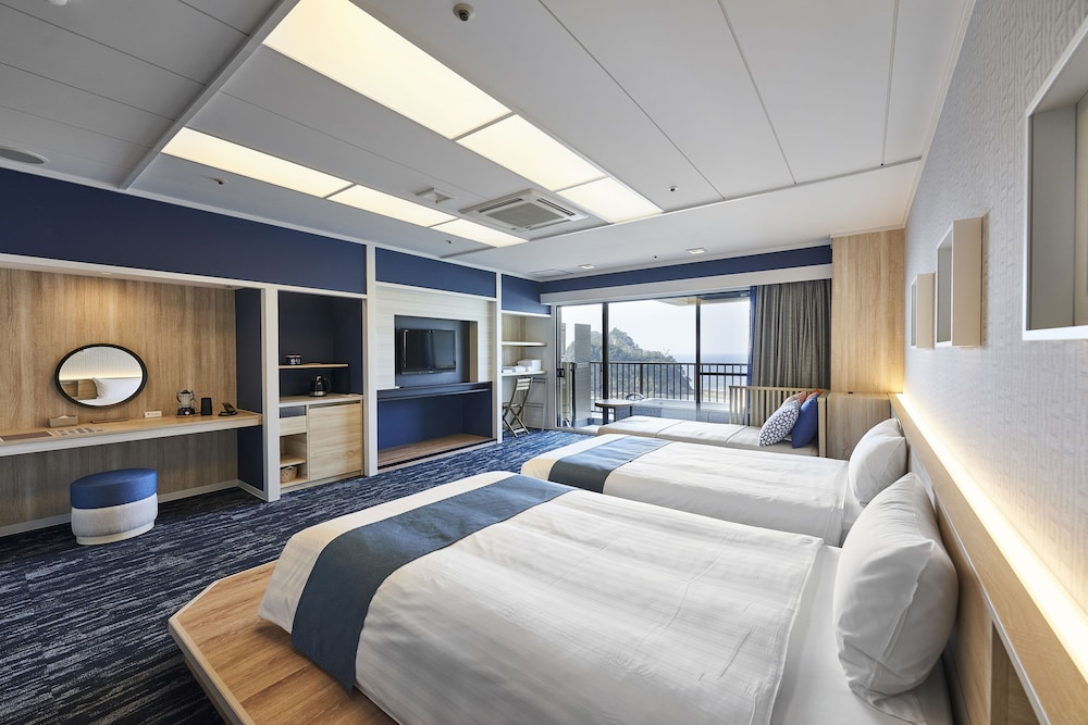 デラックスオーシャンビューツイン(露天バブルバス付)1-4名 禁煙 客室19 | il azzurri