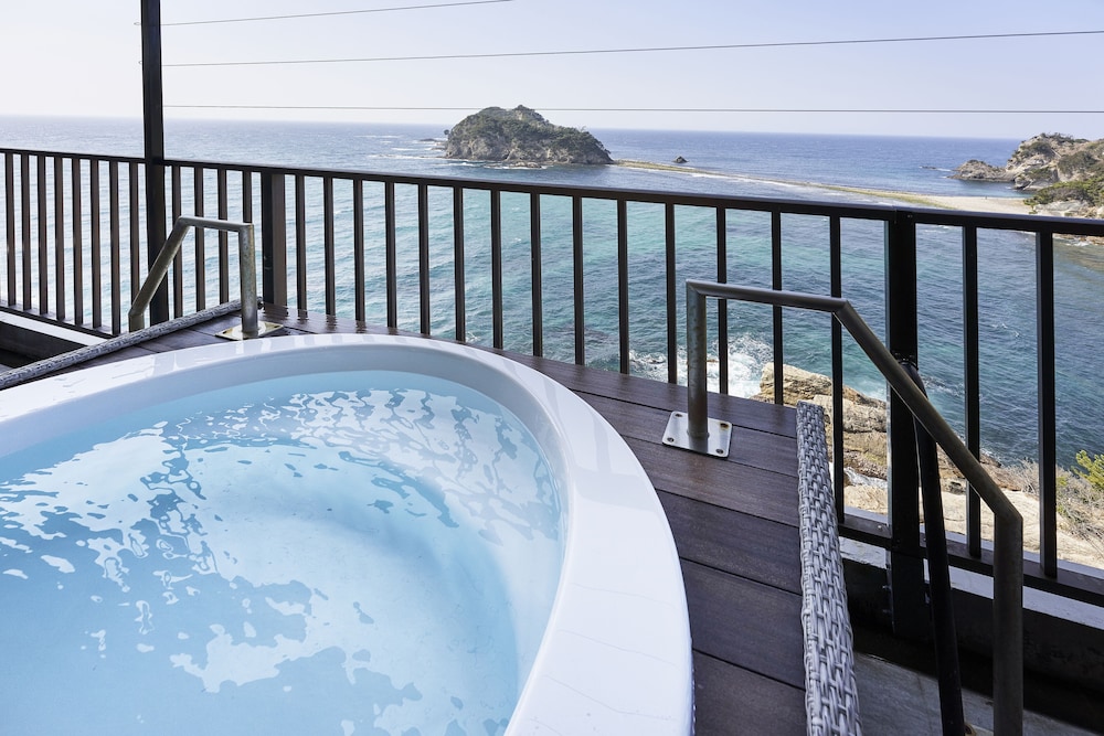 エグゼクティブオーシャンビュースイート(温泉露天付) 禁煙 客室22 | il azzurri