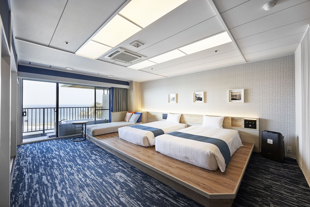 デラックスオーシャンビューツイン(露天バブルバス付)1-4名 禁煙 客室17 | il azzurri