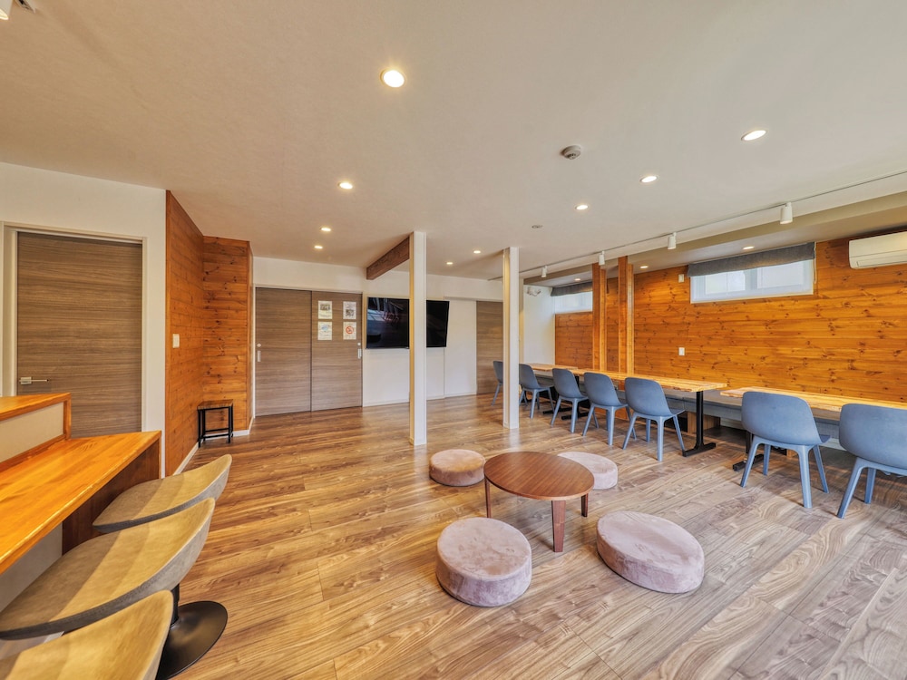 エクスクルーシブ コテージ リビング エリア5 | シルバースプレィ 山中湖