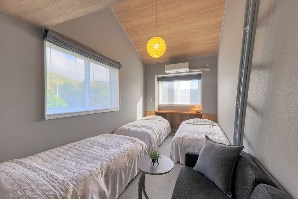 エクスクルーシブ コテージ 客室10 | シルバースプレィ 山中湖