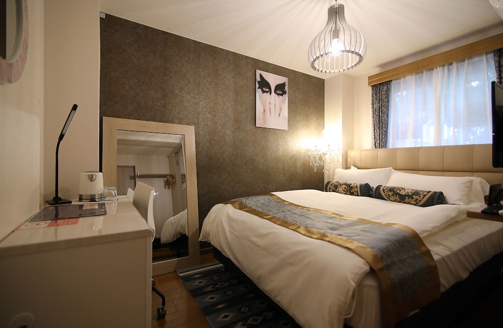 ルーム 2 ベッドルーム (GS302) 客室1 | 新宿グローバルホテル