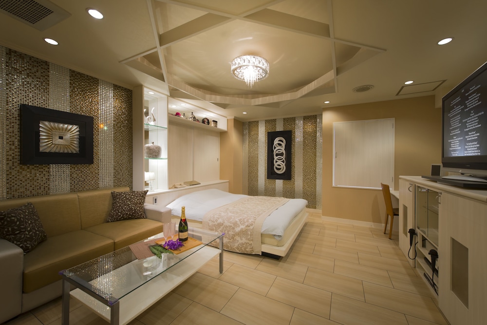 デラックス ダブルルーム 客室2 | ホテル リンデン 王子店