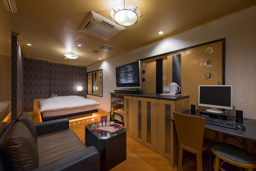 ダブルルーム 客室6 | ホテル リンデン 王子店