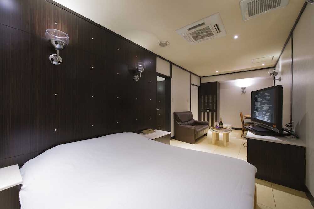 ダブルルーム 客室5 | ホテル リンデン 王子店