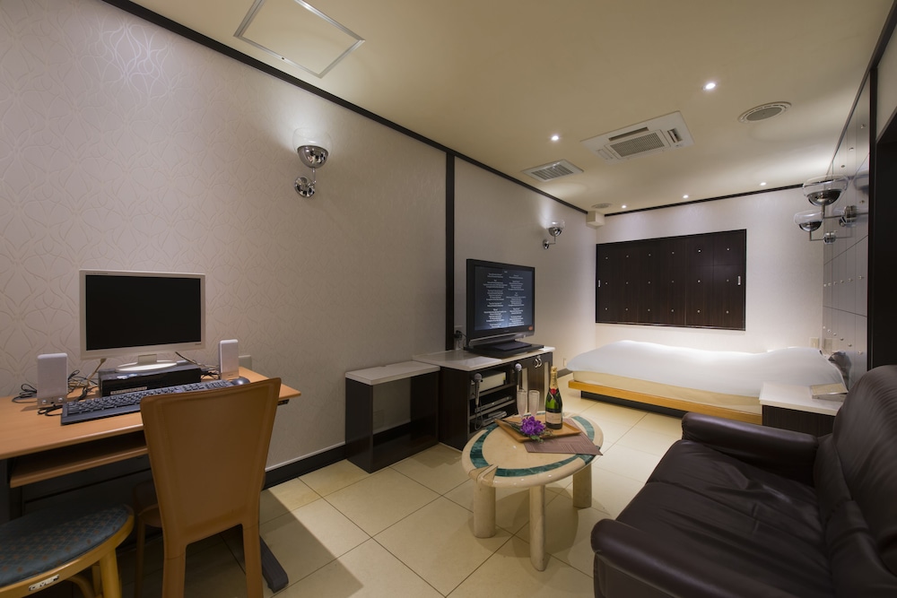 ダブルルーム 客室4 | ホテル リンデン 王子店