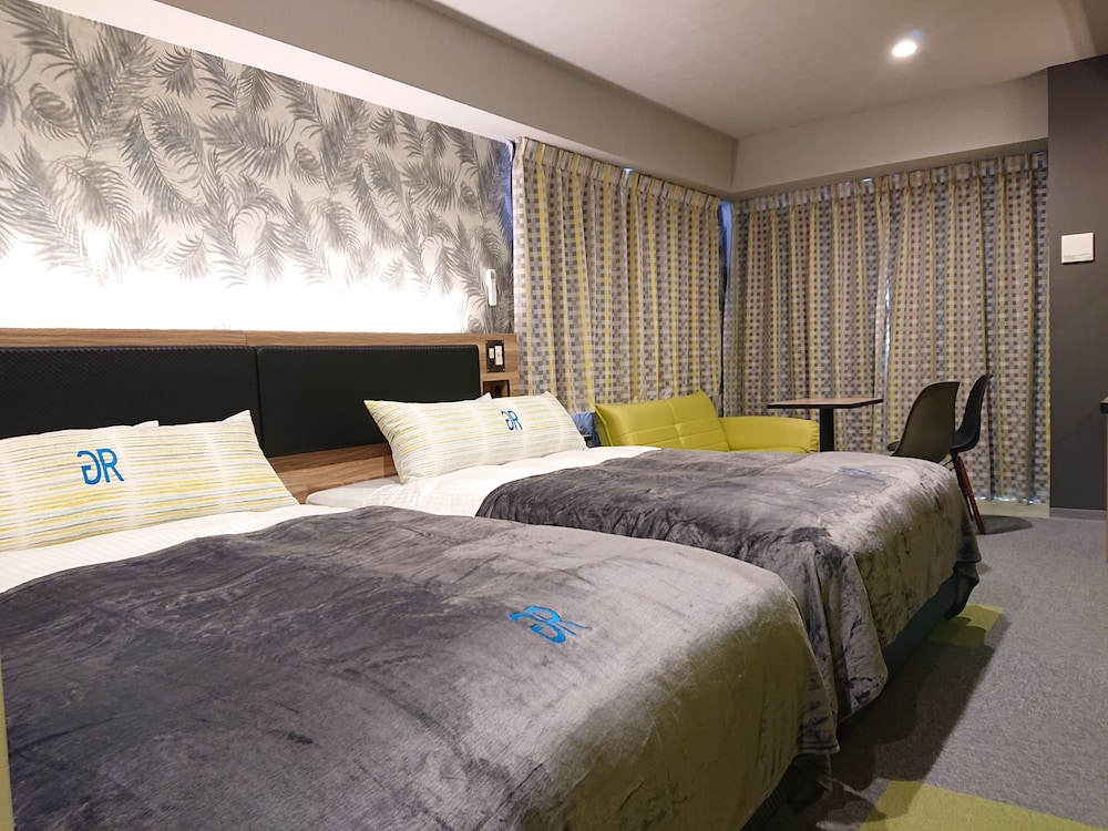 ツインルーム セミダブルベッド2台 禁煙 (B) | グリーンリッチホテル沖縄名護 人工温泉・二股湯の華