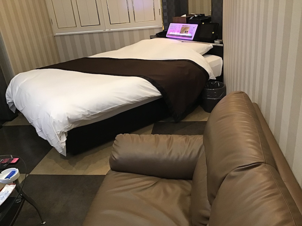 スタンダードダブルルーム 喫煙可 | ホテルバレンタイン - 大人限定