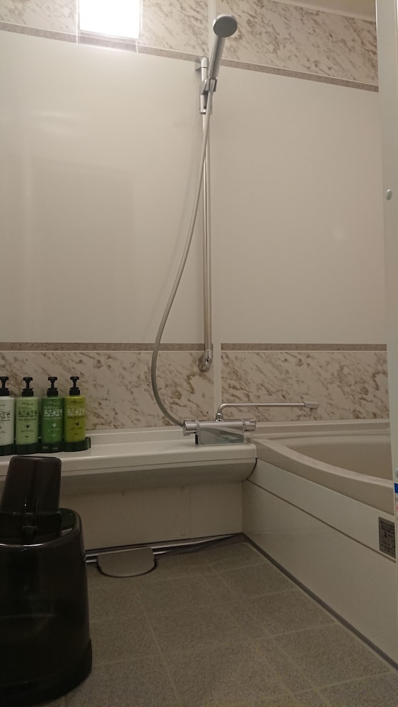 スタンダードダブルルーム 喫煙可 バスルームのシャワー0 | ホテルバレンタイン - 大人限定