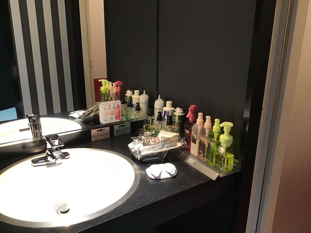 スタンダードダブルルーム 喫煙可 バスルーム5 | ホテルバレンタイン - 大人限定