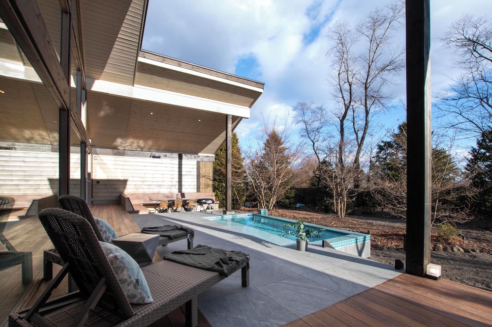 Villa A - SPA棟 - (モダンスタイル) 一棟貸切りプライベートプール, サウナ, 露天風呂付き 禁煙 テラス / パティオ0 | ヴィラメッサ軽井沢